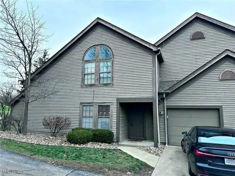 6465 Saint Andrews Drive, Canfield, OH 44406