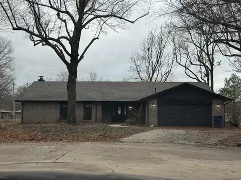 1624 Camelot Place, Miami, OK 74354