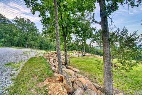 67 Shady Lane Road, Gore, OK 74435