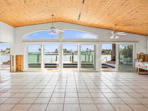 16124 4TH STREET E, REDINGTON BEACH, FL 33708