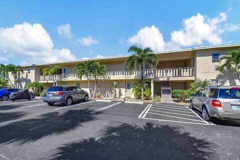 315 S Circle Drive S, Boynton Beach, FL 33435