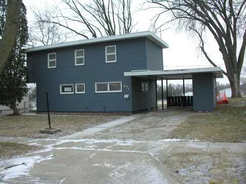 671 SE 3rd Place, Mason City, IA 50401