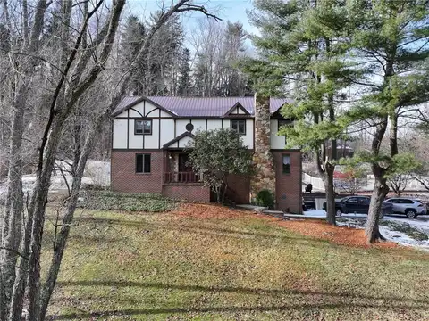 4620 Bulltown Road, Murrysville, PA 15668