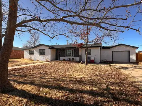 1115 Putnam Street, Stratford, TX 79084