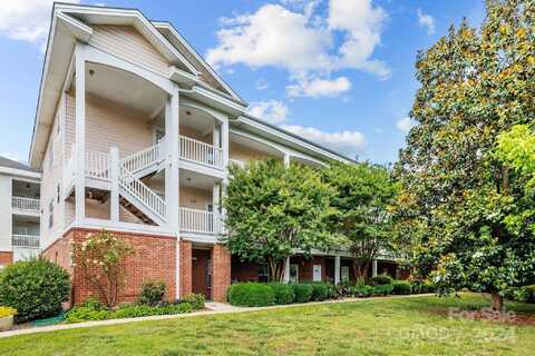 9317 Meadow Vista Road, Charlotte, NC 28213