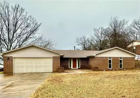 107 Nellie ST, Arkoma, OK 74901