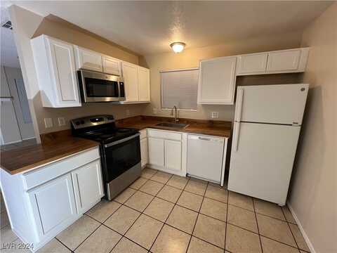 4221 Middlesex Avenue, Las Vegas, NV 89110