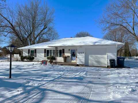 1207 Wilson Avenue, Sturgis, MI 49091