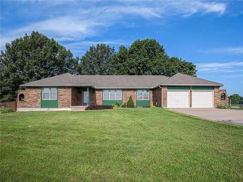 916 S Prairie Lane, Raymore, MO 64083