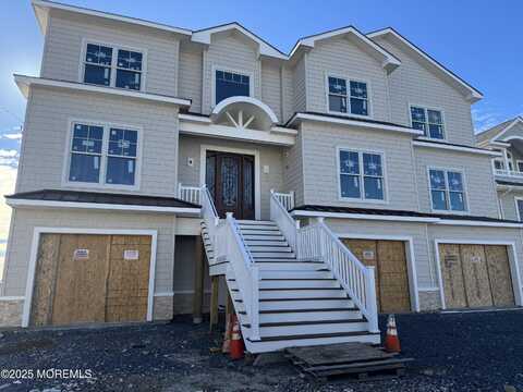 39 Bay Shore Drive, Toms River, NJ 08753