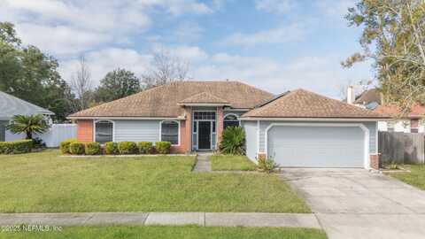 8444 COUNTRY BEND Circle E, Jacksonville, FL 32244