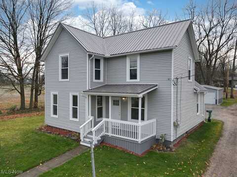 208 E Middle Street, Burbank, OH 44214