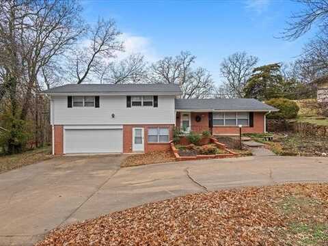 833 Winding Way, Bartlesville, OK 74006