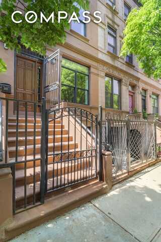 240 West 121st Street, New York, NY 10027