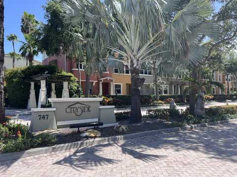 810 Marina Del Ray Lane, West Palm Beach, FL 33401