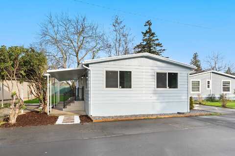 20140 NE Sandy Bl, Fairview, OR 97024