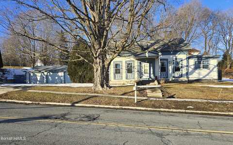 27 Church St, Cheshire, MA 01225