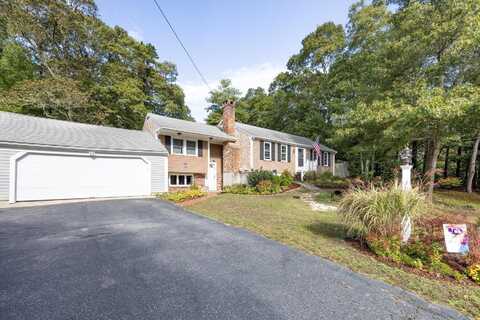 19 Cesars Way, Osterville, MA 02655