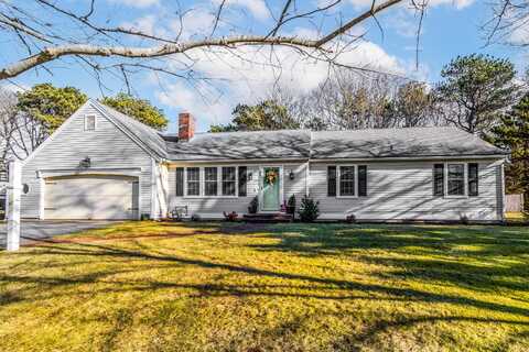 42 Four Seasons Drive, South Yarmouth, MA 02664