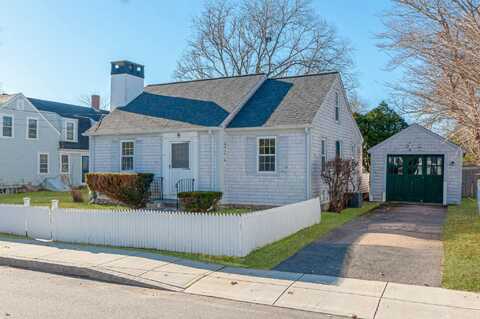 9 Pearl Street, Mattapoisett, MA 02739