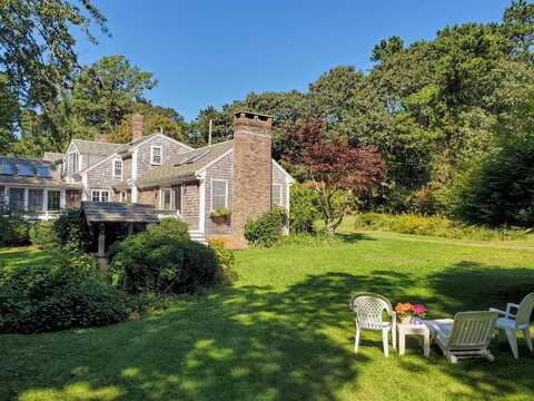 21 Oliver Snow Road, Harwich Port, MA 02646