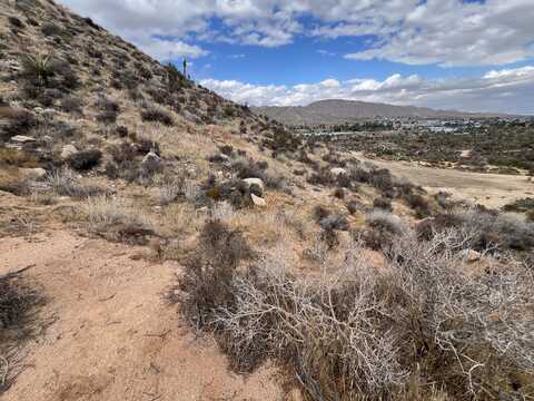 0 Navajo Trail, Yucca Valley, CA 92284
