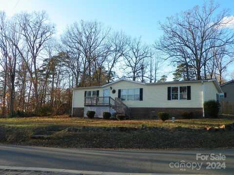 348 Shoreline Road, New London, NC 28127