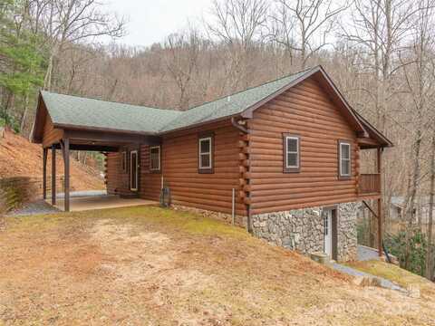 67 Ridge Haven Road, Balsam, NC 28707