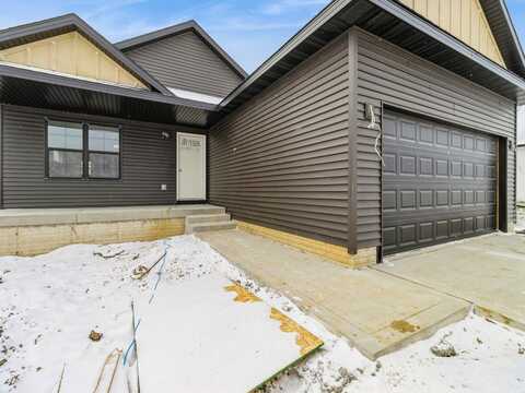 305 S Valley View Drive, Norwalk, IA 50211