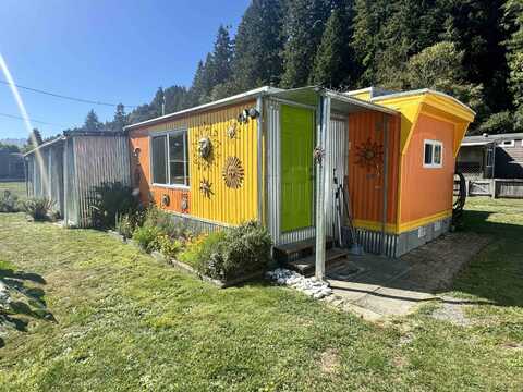 46 Weber, Klamath, CA 95548