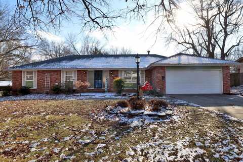 2200 E Ridgewood Drive, Springfield, MO 65804