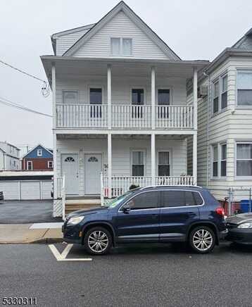 12 Exchange Pl, Clifton, NJ 07011