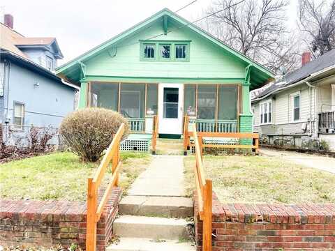 3025 Kensington Avenue, Kansas City, MO 64128