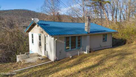 1006 W Elm St, La Follette, TN 37766