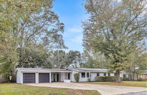 3647 Cumberland Drive, Moss Point, MS 39563