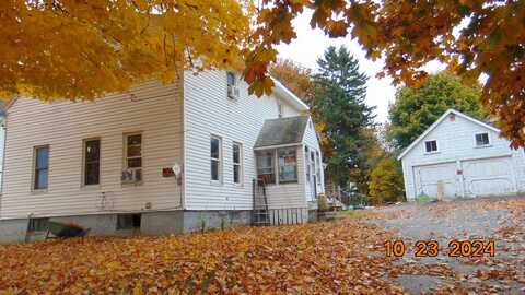 101 Main Street, Lincoln, ME 04457