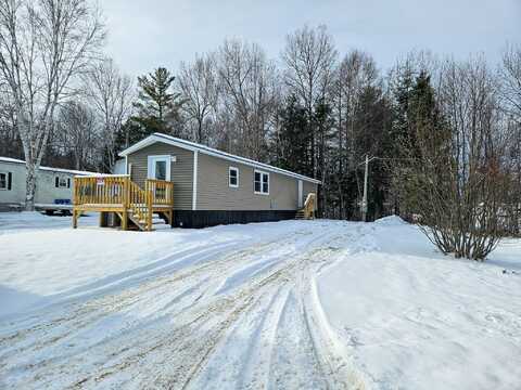 17 Juniper Street, Millinocket, ME 04462