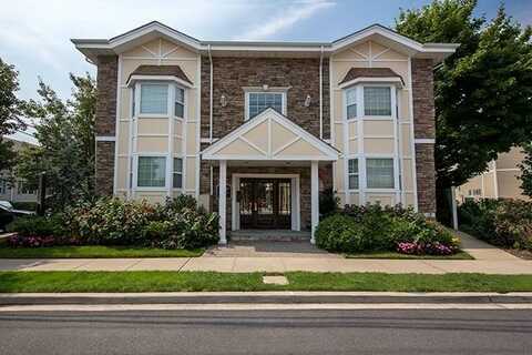 130 Secatogue Avenue, Farmingdale, NY 11735