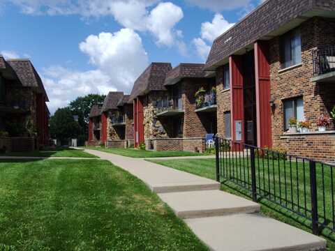 10418 S Pulaski Road, Oak Lawn, IL 60453