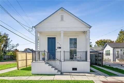 839 BELLEVILLE Street, New Orleans, LA 70114