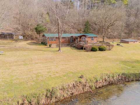 200 Tabor Hollow Road, Pearisburg, VA 24134