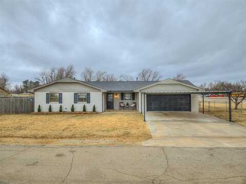 221 N 2nd Street, Cashion, OK 73016