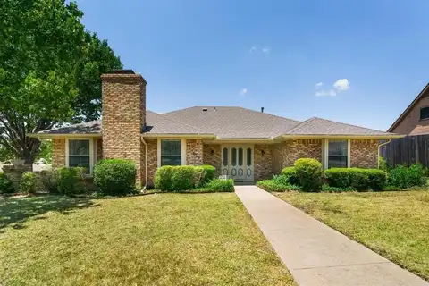 613 Hidden Brooke Drive, DeSoto, TX 75115