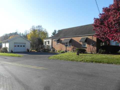 250 East Ave, Greencastle, PA 17225