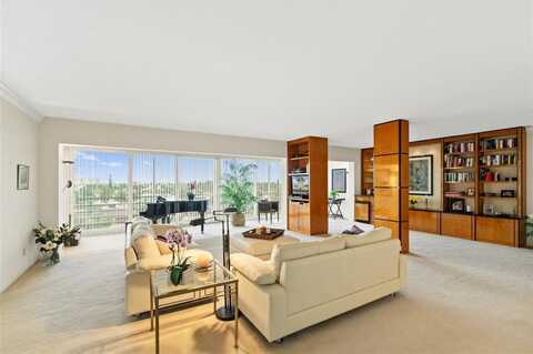 3050 NE 47th Ct, Fort Lauderdale, FL 33308