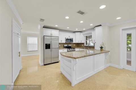 7379 Santa Monica Dr, Margate, FL 33063