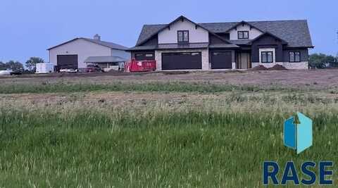 26544 463rd Ave, Hartford, SD 57033