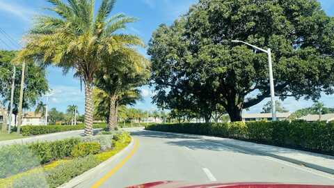 8689 Boca Glades Boulevard W, Boca Raton, FL 33434