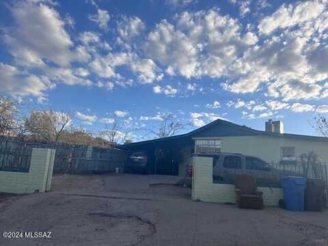 307 N Wayside Drive, Nogales, AZ 85621