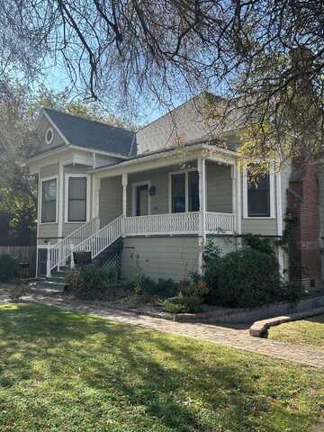 822 N Douty Street, Hanford, CA 93230